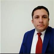 Maestro especializado en niños de primaria